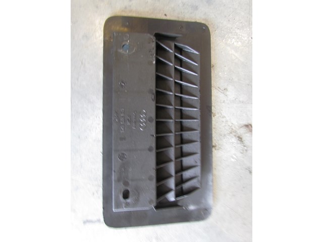 2004 Audi A8L D3 Rear Foot Well Air Duct 4E0 819 623