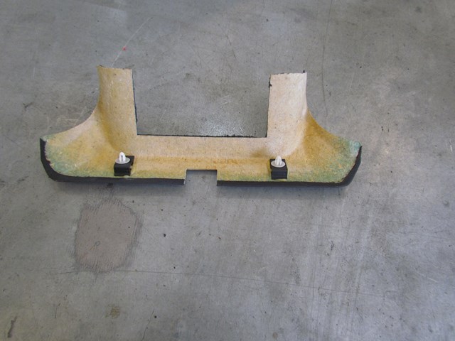 2004 Audi A8L Trunk  Ski Through Moulding