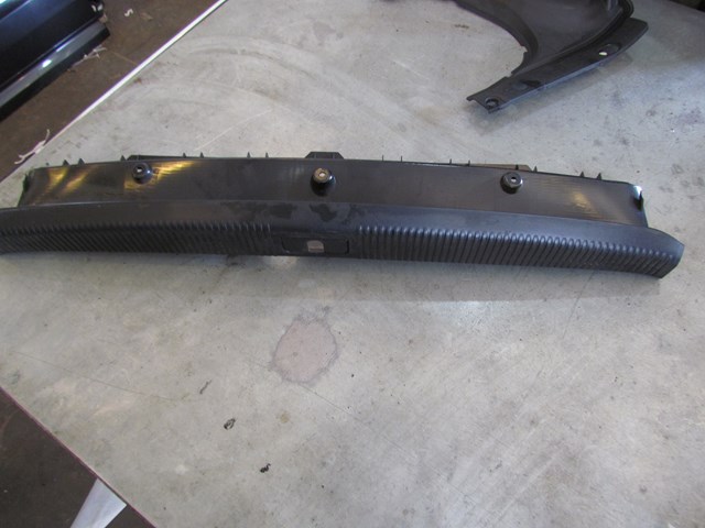 2004 Audi A8L Trunk Latch Trim  4E0 035 435A 