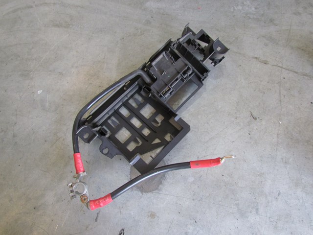 2004 Audi A8L Positive Battery Cable Fuse