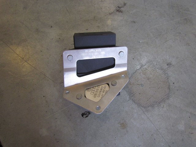 2004 Audi A8L Headlight Control Module w/Bracket 4E0 907 357