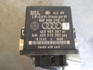 2004 Audi A8L Headlight Control Module w/Bracket 4E0 907 357