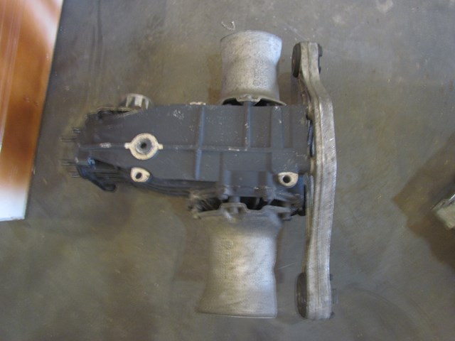 2004 Audi A8L D3 Rear Differential