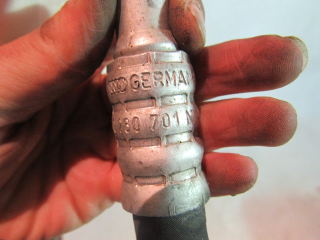 04-08 Audi A8L D3 AC Line Discharge Line 4E0260701N