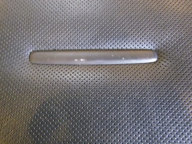 2004 Audi A8L D3 Rear Seat Back & Console- Read Description-Tear