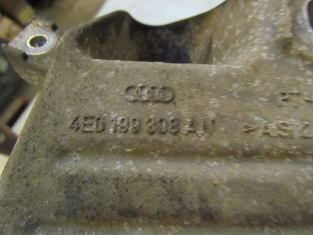 2004 Audi A8L D3 RH Engine Mount Bracket 4E0 199 308 