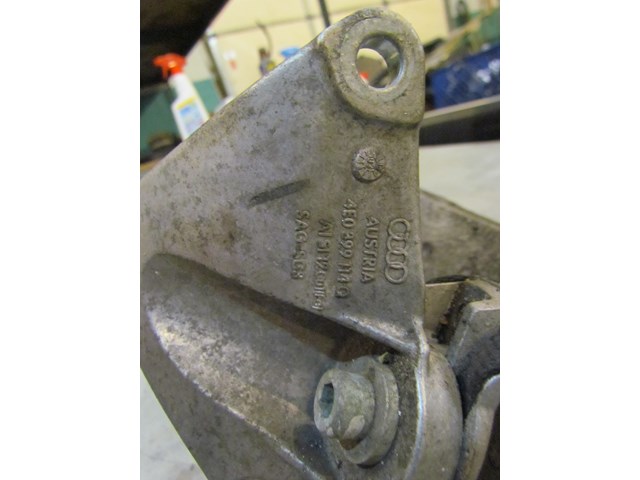 2004 Audi A8L D3 Transmission Support 4E0 399 219 N