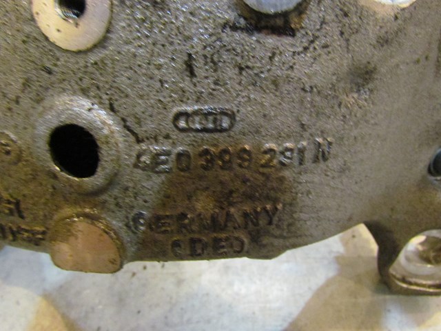 2004 Audi A8L D3 Transmission Support 4E0 399 219 N