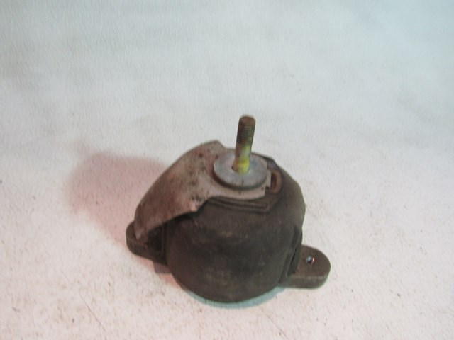 2004 Audi A8L D3 LH Driver Transmission Mount