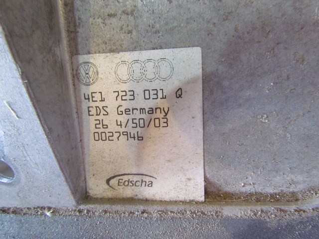 2004 Audi A8L D3 Gas Pedal Bracket 4E1 723 031 Q