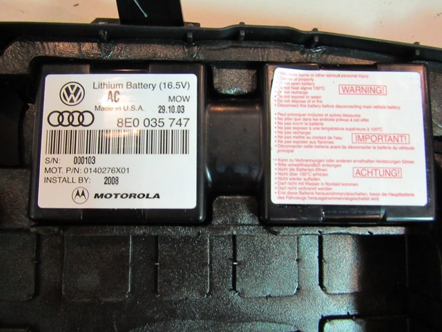 2004 Audi A8L Electronic Back Up Battery & Case 8E0 035 747