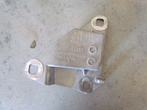 2004 Audi A8L RH Passenger Side Dash Reinforcement Mount