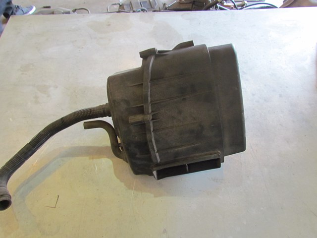 2004 Audi A8L D3 Air Cleaner Box
