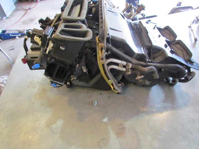 2004 Audi A8L D3 Heater Core Assembly 4E0 820 003 J
