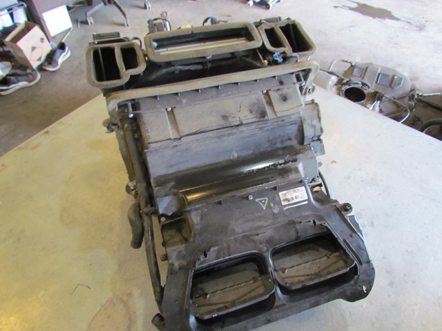2004 Audi A8L D3 Heater Core Assembly 4E0 820 003 J
