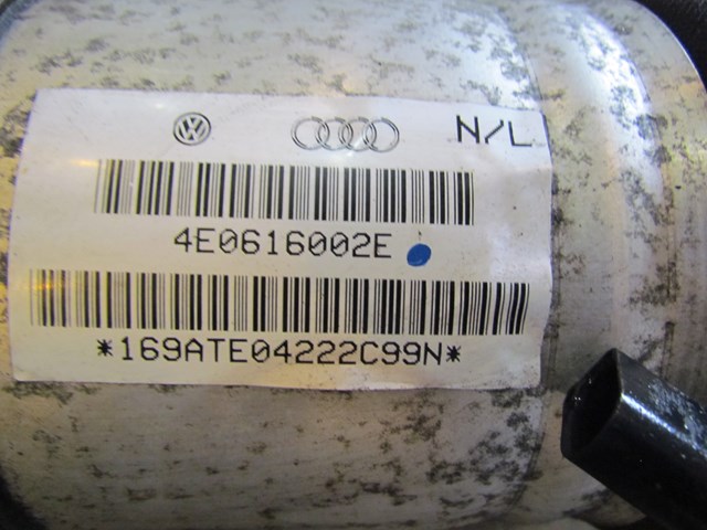 2004 Audi A8L D3 Rear RH Air Strut 4E0616002E
