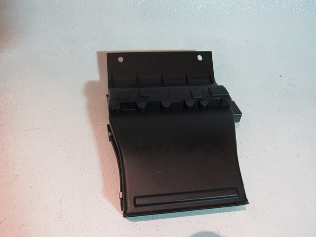 2004 Audi A8L D3 Rear RH Floor Vent 4E0 819 014