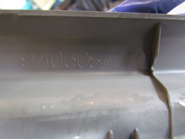 2007 Subaru Forester Front RH Door Sill Trim 94060 SA000