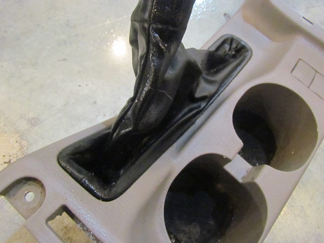 2007 Subaru Forester Center Console Portion-Read Description