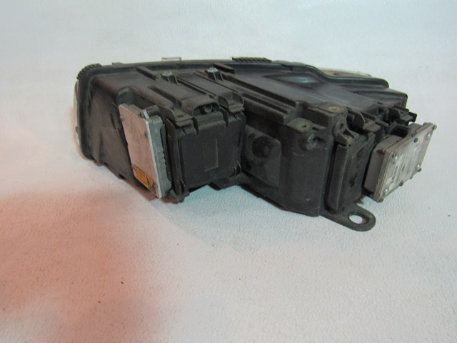 2004 Audi A8L RH Passenger Headlight - see description