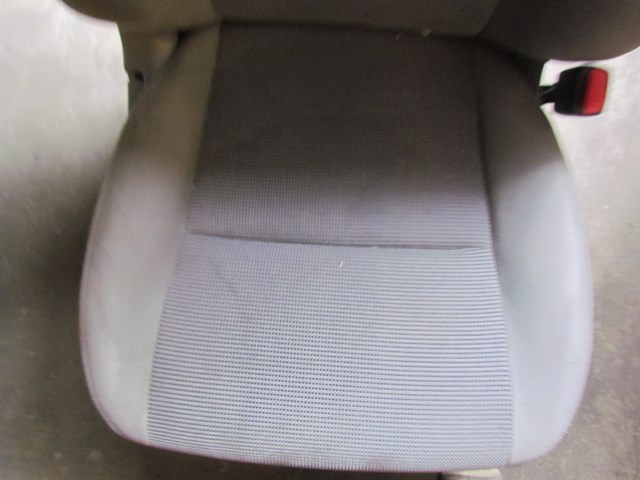 2007 Subaru Forester Front RH Passenger Seat Cloth Manual