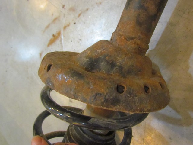 2007 Subaru Forester Front LH Driver Strut