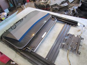 2004 Audi A8L A8 Sun Roof Sunroof Moon Roof Assembly