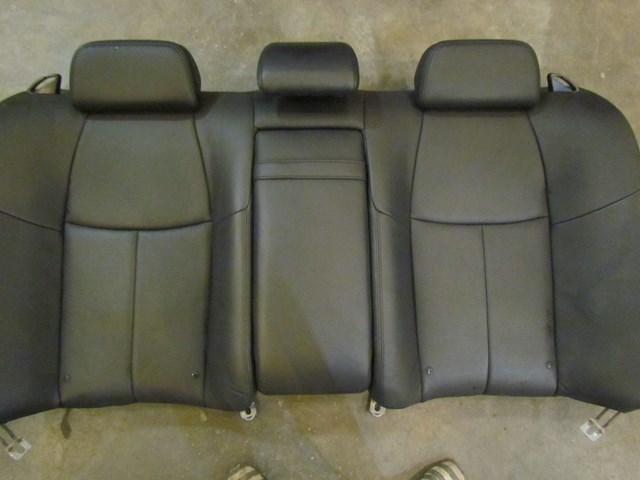 2011 Infiniti M37 Rear Seat Back-Black