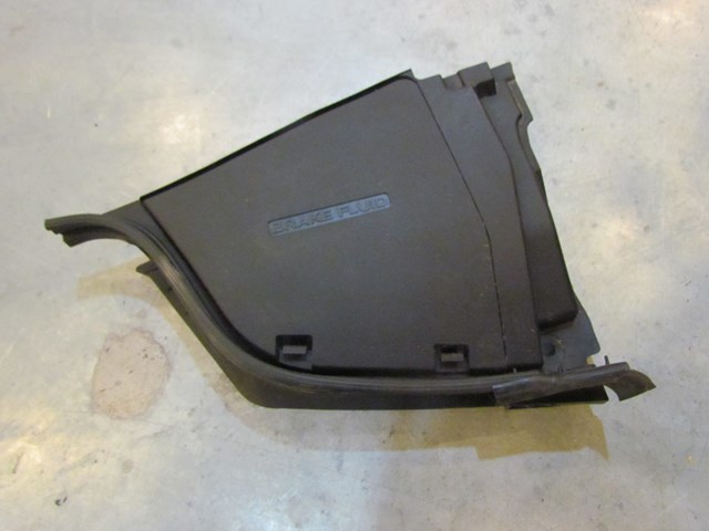 2011 Infiniti M37 Brake Fluid Cover & Surround