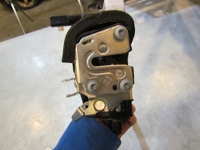 2011 Infiniti M37 Front LH Driver Door Lock Actuator