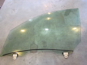 2011 Infiniti M37 Front LH Driver Door Glass