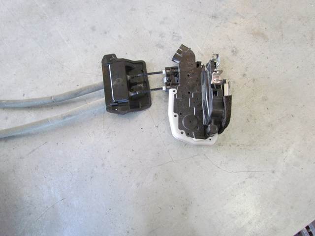 2011 Infiniti M37 Front RH Passenger Door Lock Actuator