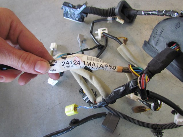 2011 Infiniti M37 Front RH Door Wiring Harness 24124 1MA1A