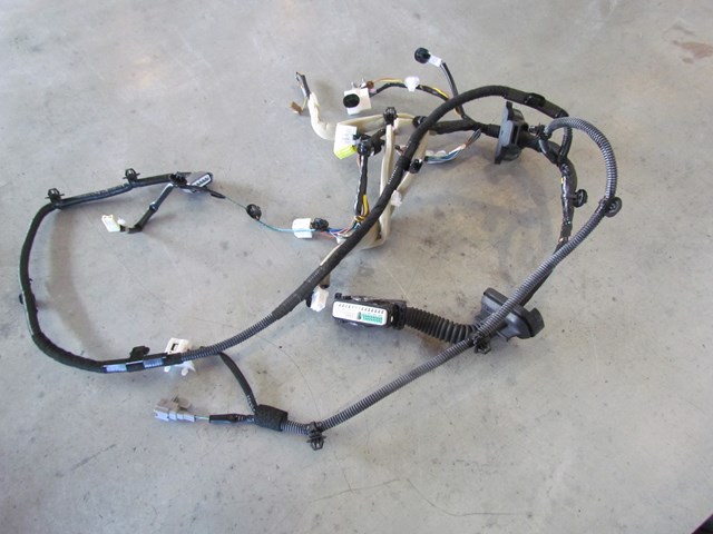 2011 Infiniti M37 Front RH Door Wiring Harness 24124 1MA1A
