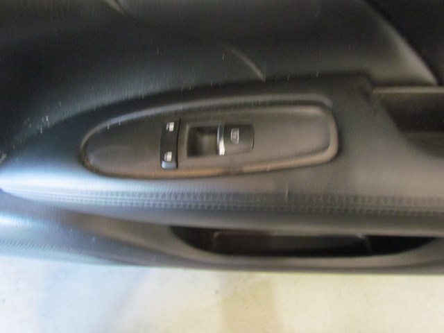 2011 Infiniti M37 Front RH Passenger Door Panel-See Description