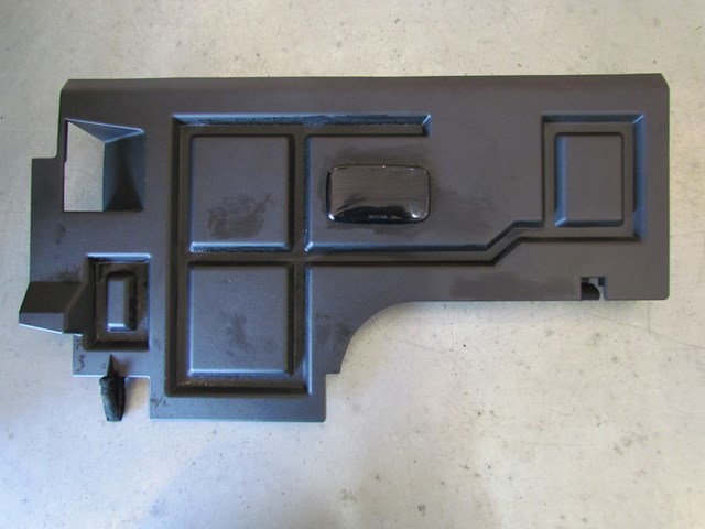 2011 Infiniti M37 RH Passenger Under Dash Kick Panel