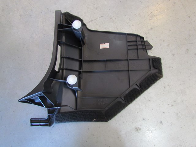 2011 Infiniti M37 RH Under Dash Kick Panel 66900 1MA0A