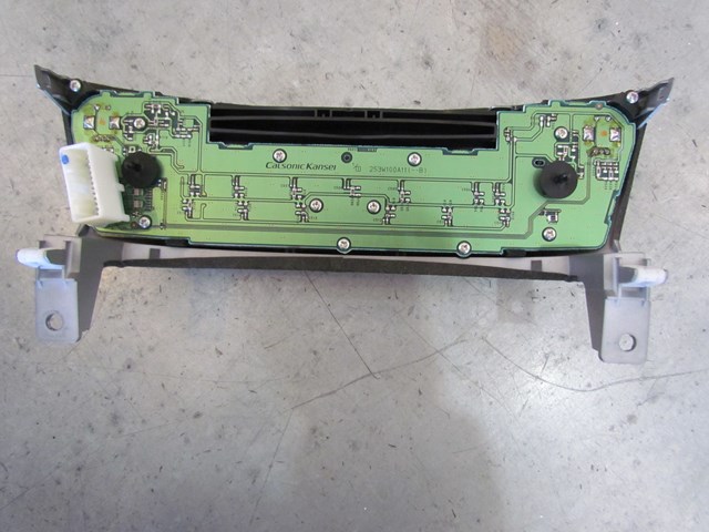 2011 Infiniti M37 Radio CD Sound Control Interface 253911MA0A