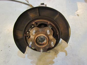 2011 Infiniti M37 Rear LH Driver Spindle