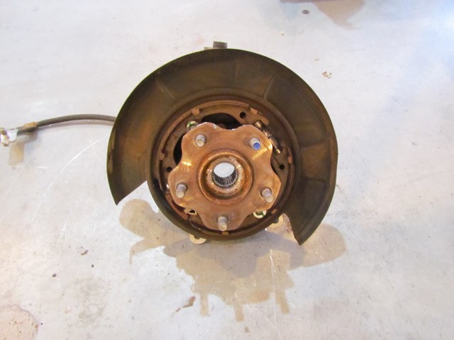 2011 Infiniti M37 Rear RH Passenger Spindle