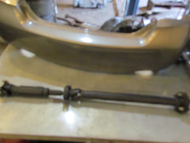 2011 Infiniti M37 Rear Driveshaft