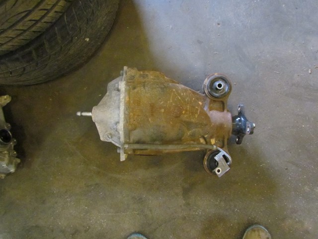 2011 Infiniti M37 Rear Differential