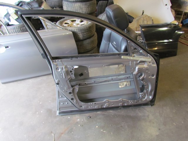 2011 Infiniti M37 Front LH Driver Door