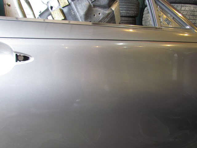 2011 Infiniti M37 Front RH Passenger Door