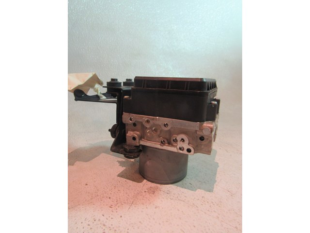 2011 Infiniti M37x ABS Pump