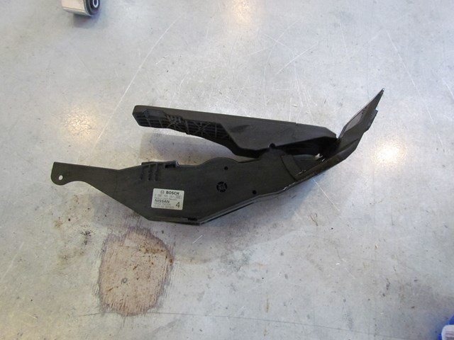 2011 M37x Gas Pedal 18002 1NC0A