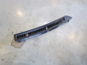 2011 Infiniti M37x Front LH Driver Dash Vent 68748 1MA0A