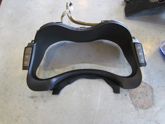 2011 Infiniti M37 M37x Speedometer Cluster Bezel 