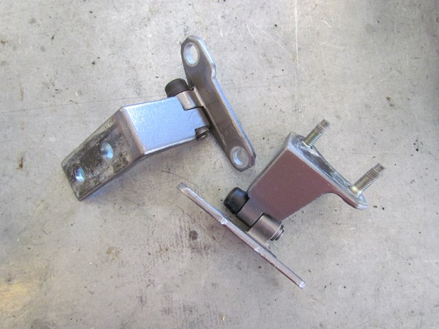 2011 Infiniti M37 M37x Rear RH Passenger Door Hinge Set