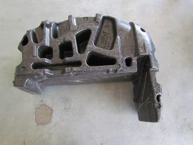 2007 BMW M6 Trunk Spacer/Tool Holder Bottom